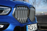 Teszten a BMW X6, 530 lóerővel – Tesztoszteron, szívlapáttal 60