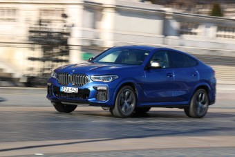 Teszten a BMW X6, 530 lóerővel – Tesztoszteron, szívlapáttal