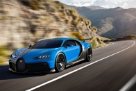 Itt a Bugatti Chiron Pur Sport, amivel egy kicsit jobb autózni 18