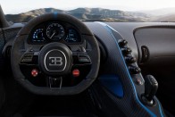 Itt a Bugatti Chiron Pur Sport, amivel egy kicsit jobb autózni 22