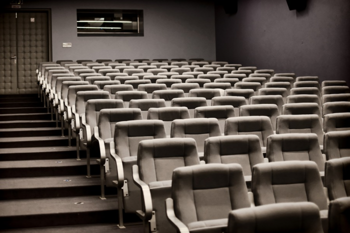 Inkább nem is közöl adatot, akkorát bukik a Disney a koronavírus miatt