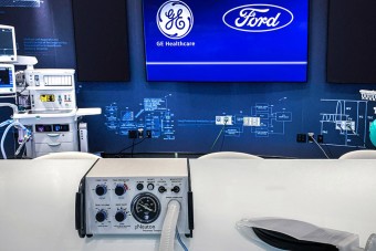 A Ford 50 ezer lélegeztetőt gyárt száz nap alatt