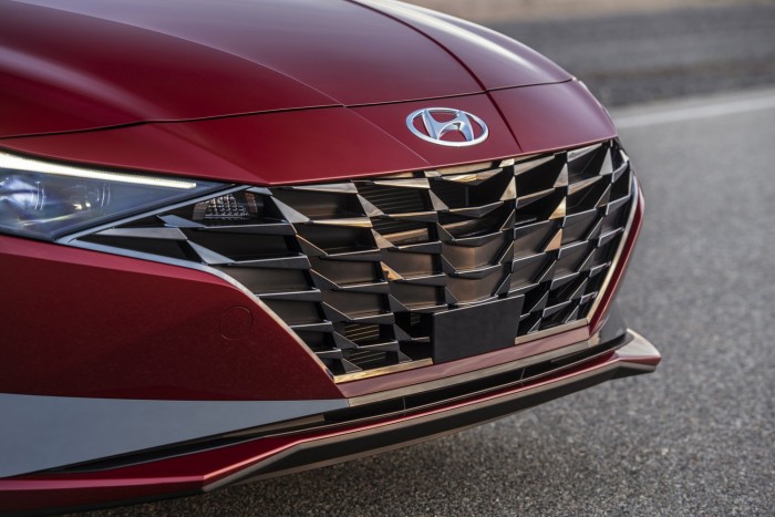 Hajtogatott autót mutatott be a Hyundai 6