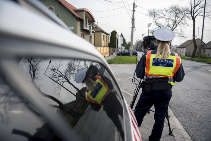 Női dolgozóit ünnepli a rendőrség
