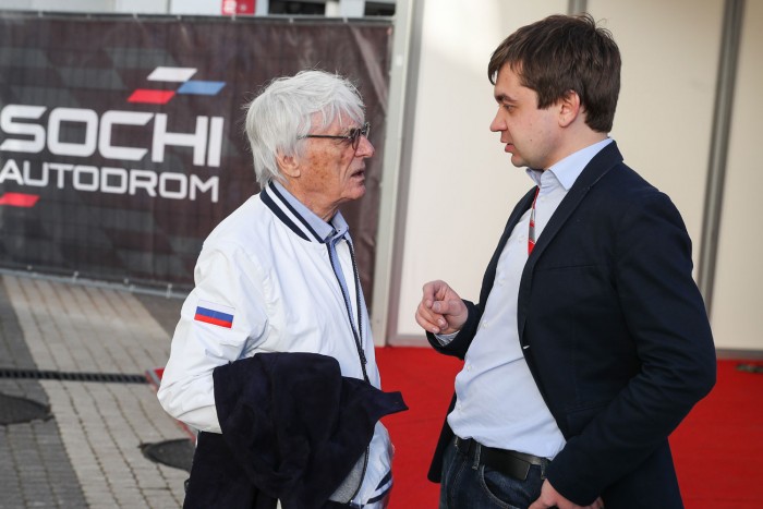 Így bosszantják az F1-vezérkart az oroszok