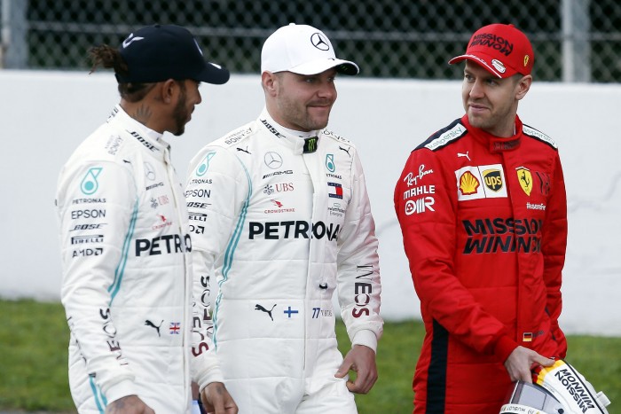 F1: Vettel a Mercedes felé kacsintgat?