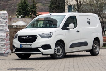 Még egy Opel, aminek jót tett a francia kapcsolat