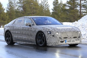 Villanymotoros luxuslimuzint fejleszt a Jaguar