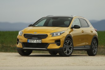 A család reménysége: Kia XCeed teszt
