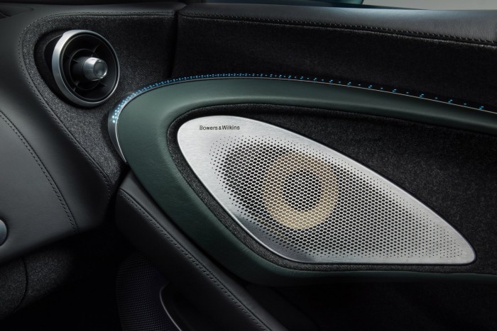 Háromszor is zöld ez a McLaren 7 | Vezess Háromszor is zöld ez a McLaren 7