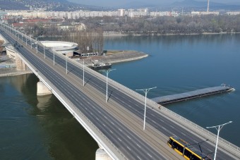 Kinyírja a vírus a dugót is - Drónoztunk kicsit, hogy lássuk, mi a helyzet a forgalommal