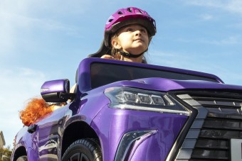 Szomorú története van ennek a vidám kisautónak