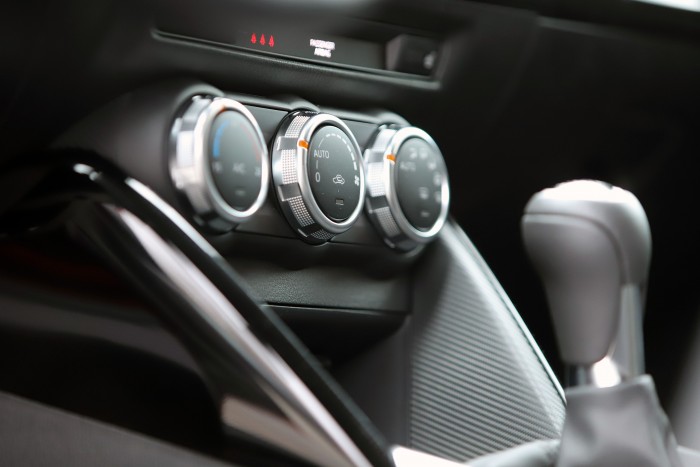 Kisautónak nagyon komoly: Mazda2 teszt 5 Kisautónak nagyon komoly: Mazda2 teszt 5