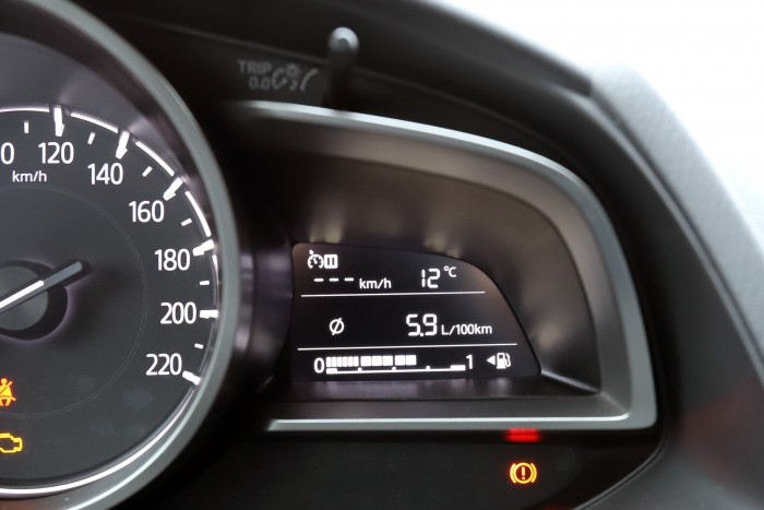Kisautónak nagyon komoly: Mazda2 teszt 8 Kisautónak nagyon komoly: Mazda2 teszt 8