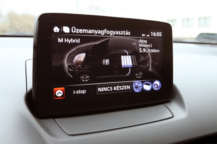Kisautónak nagyon komoly: Mazda2 teszt 7 Kisautónak nagyon komoly: Mazda2 teszt 7