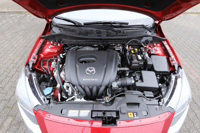 Kisautónak nagyon komoly: Mazda2 teszt 6 Kisautónak nagyon komoly: Mazda2 teszt 6