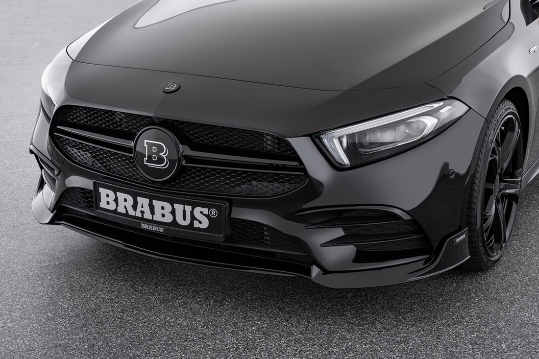 Értelmetlen és drága tuningot kínál a Brabus 12