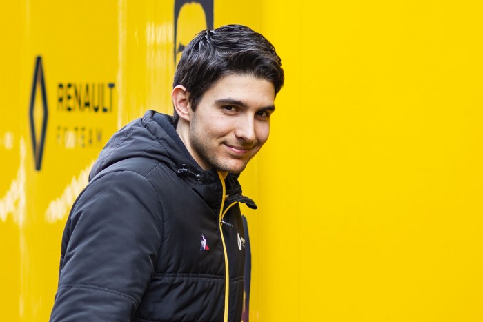 F1: A tesztpilóta sem tudott a Merci trükkjéről 1 | Vezess F1: A tesztpilóta sem tudott a Merci trükkjéről 1