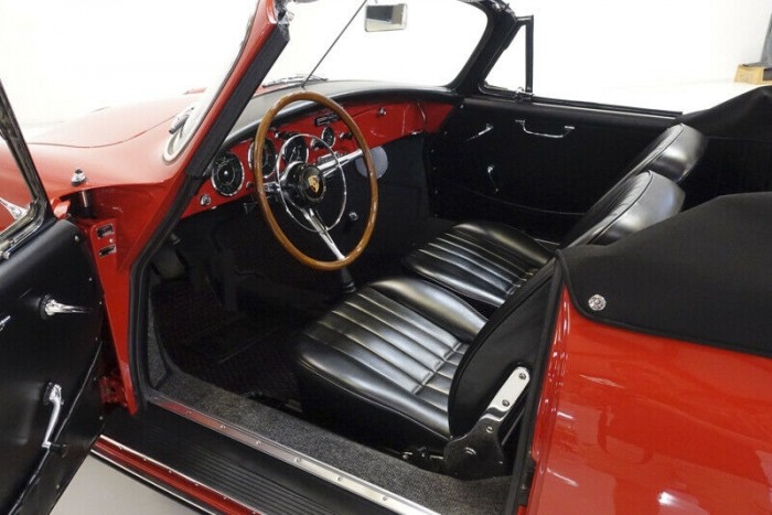 Egészen hihetetlen összeget ér a 60 éves Porsche 7