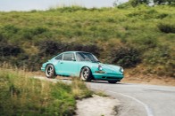 Elképesztően kívánatos ez a menta zöld Singer 911-es 24