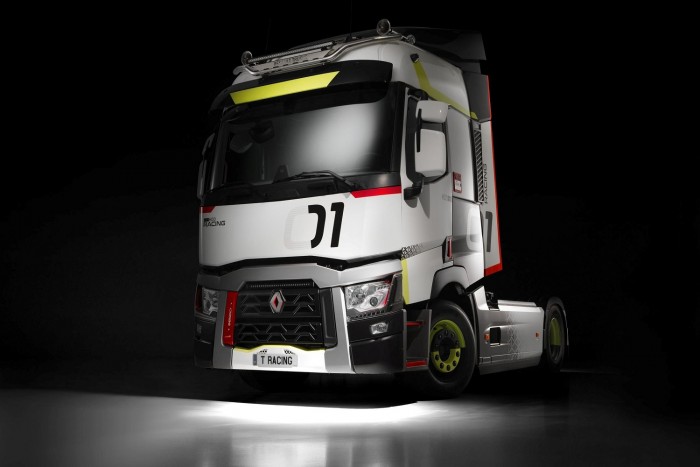 Ilyen egy nyerges, amit az autóversenyzés inspirált