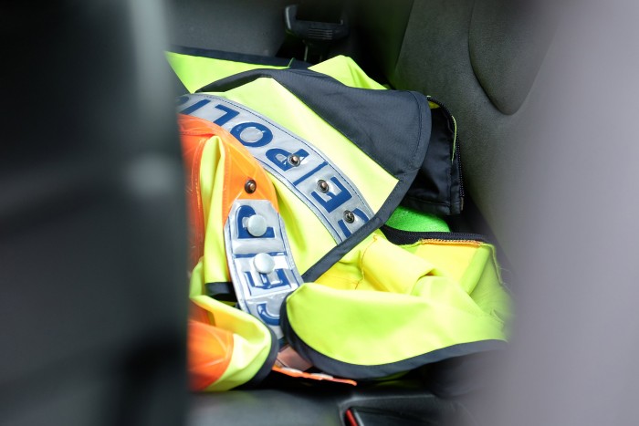 Lenyomnád a rendőrt? Szerinted sikerülhet? 4