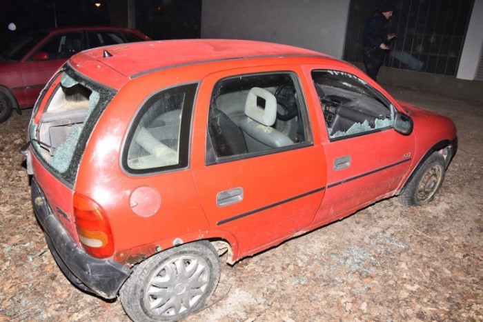 Öreg Opeljéhez rendszámot is szerzett a srác, a rendőrség nem díjazta a kreativitást 2