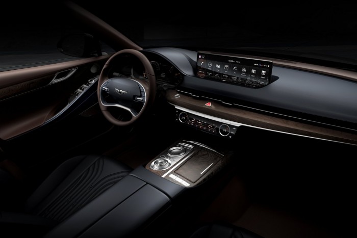 Vadonatúj nagyautót kap a Hyundai luxusmárkája 6