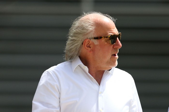 F1: A kiscsapatok csődjével fenyegetnek 1 F1: A kiscsapatok csődjével fenyegetnek 1
