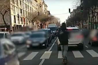 Itt már tilos 14 év alatt elektromos rollert használni