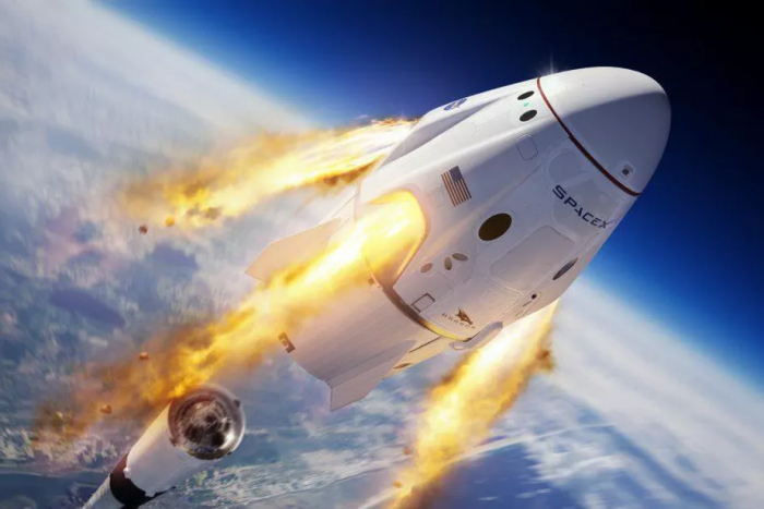 Hamarosan embereket küldhet az űrbe Elon Musk