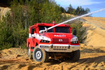 Golyóálló tűzoltóautót vettek a csehek