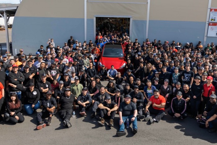 Legyártották az 1 milliomodik Teslát