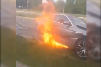 Pokoli vége lett a balesetező autó vontatásának