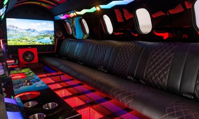 A repülő autó után végre itt van a guruló repülő 4