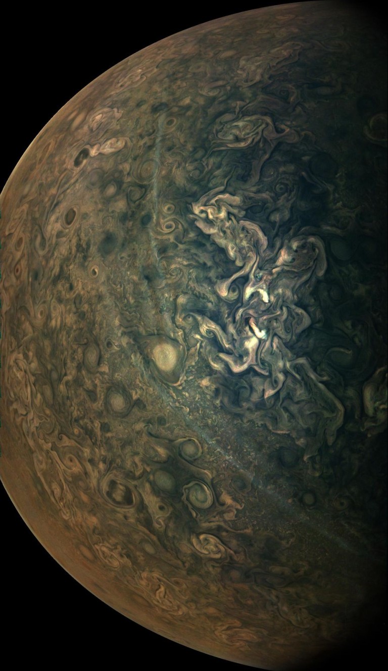 Lenyűgöző felvételek készültek a Jupiterről 1 | Vezess Lenyűgöző felvételek készültek a Jupiterről 1