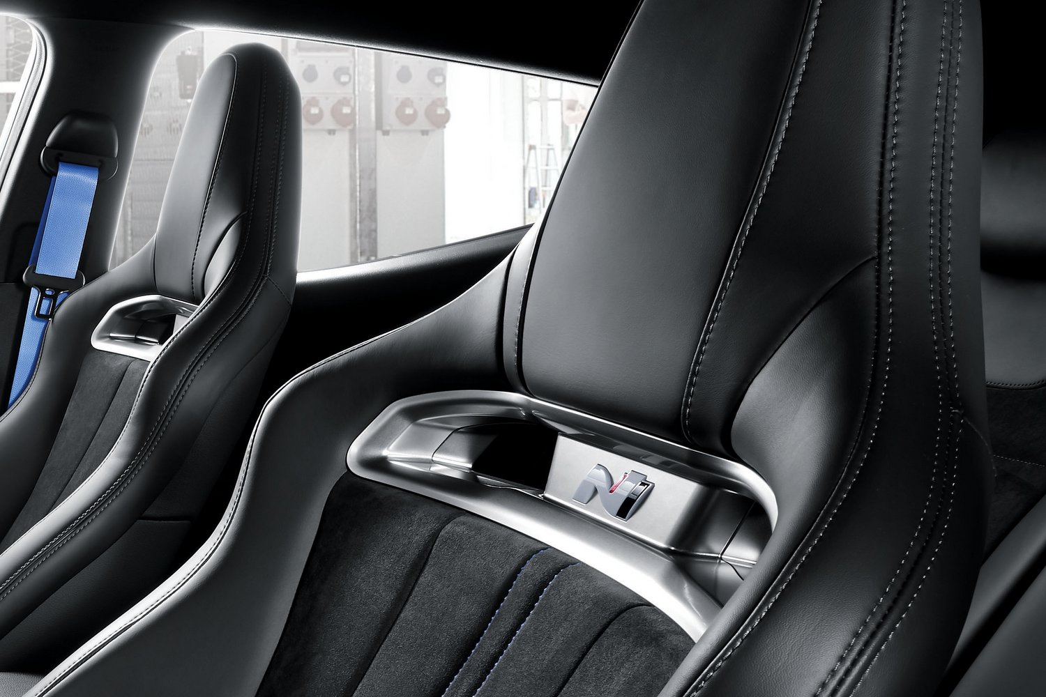 Világító ülés és gondolkodó váltó a Hyundai új sportautójában 4