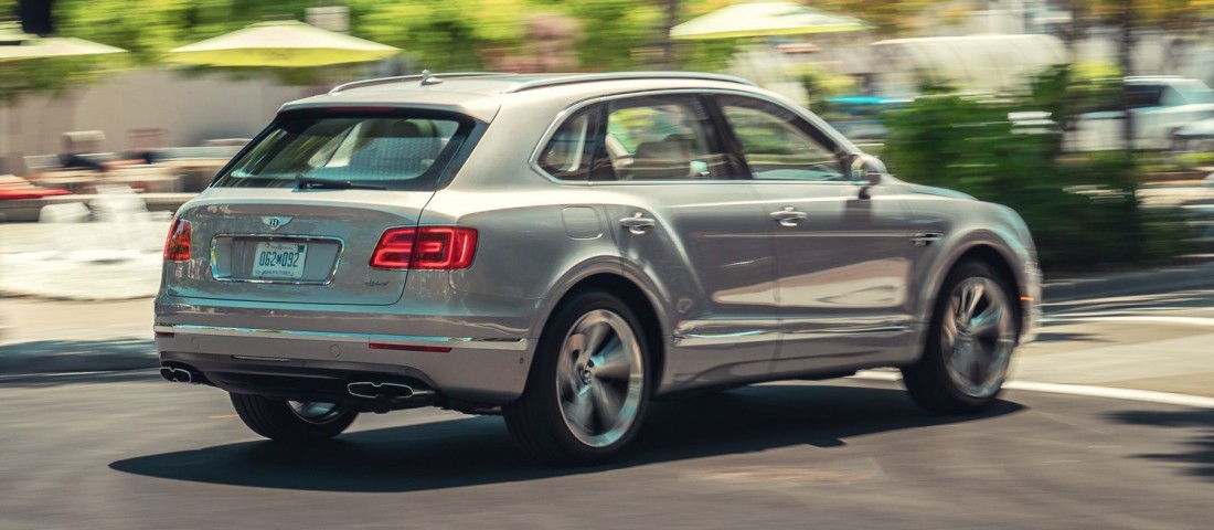 Nem is olyan takarékos a Bentley hibridje