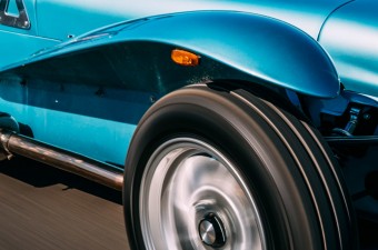 Ötvenéves autót gyártanak Angliában