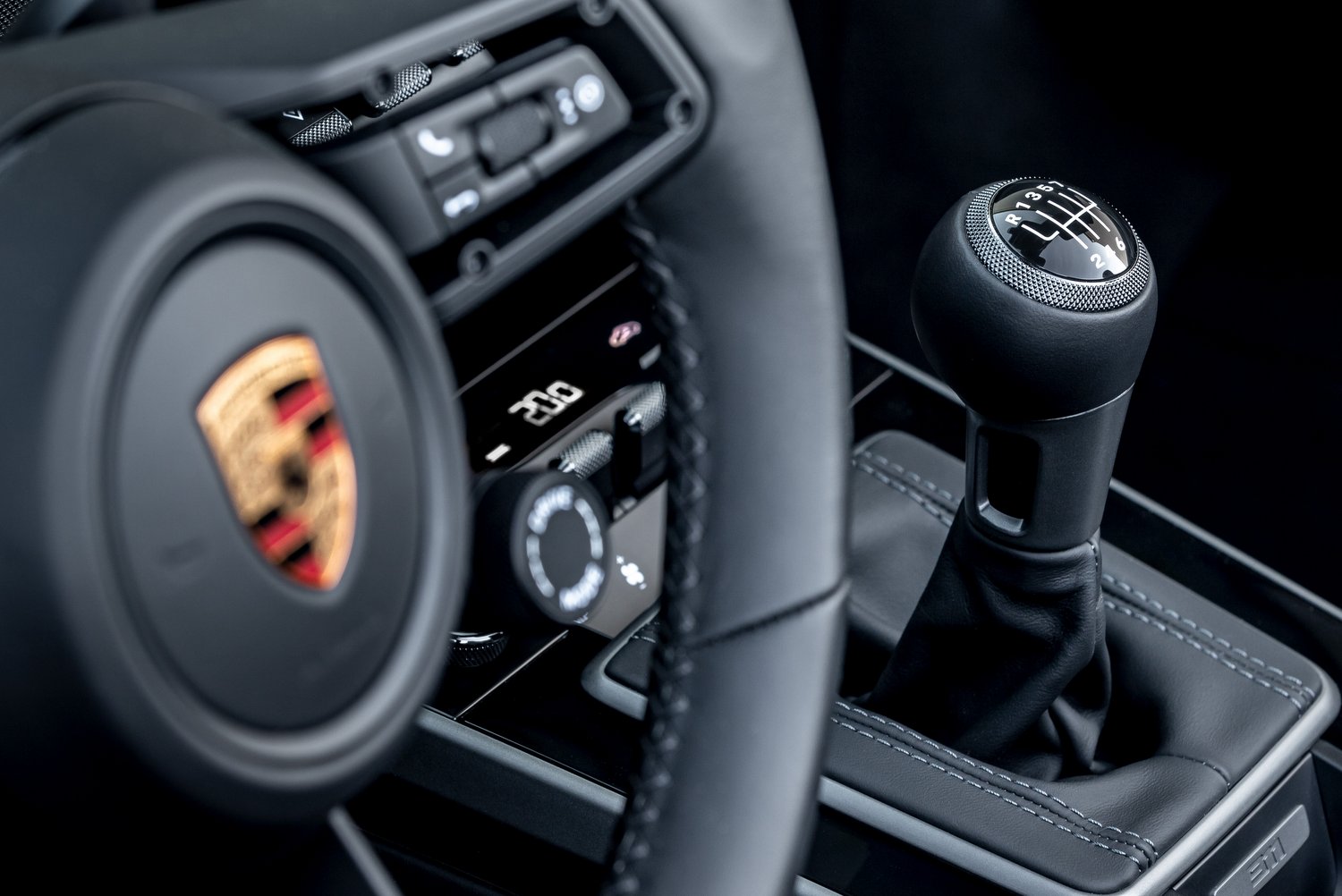 Hétfokozatú kéziváltót kap a Porsche 911 4