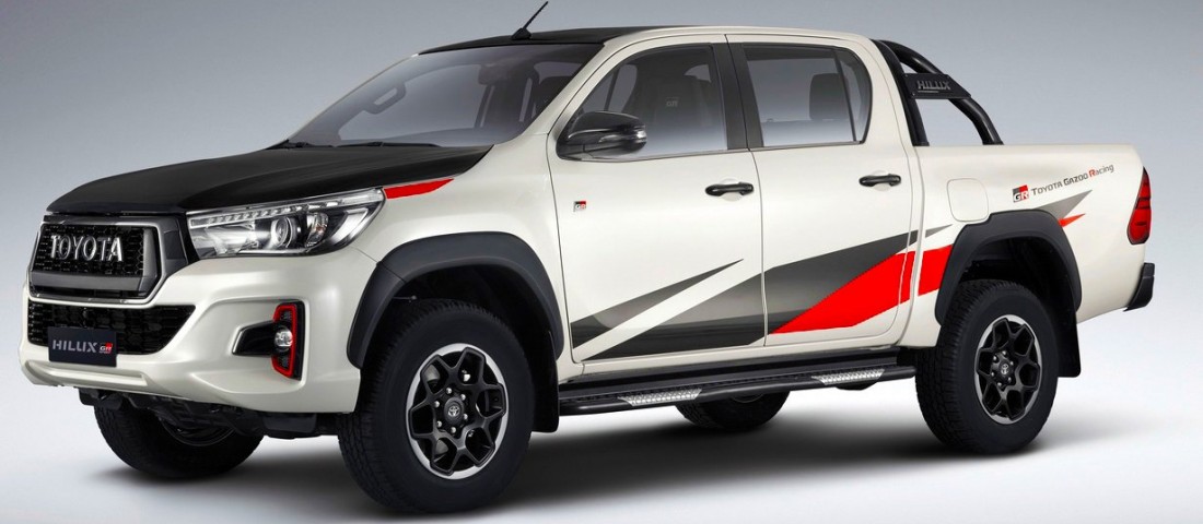 Brutális sportmotort kaphat a Toyota Hilux