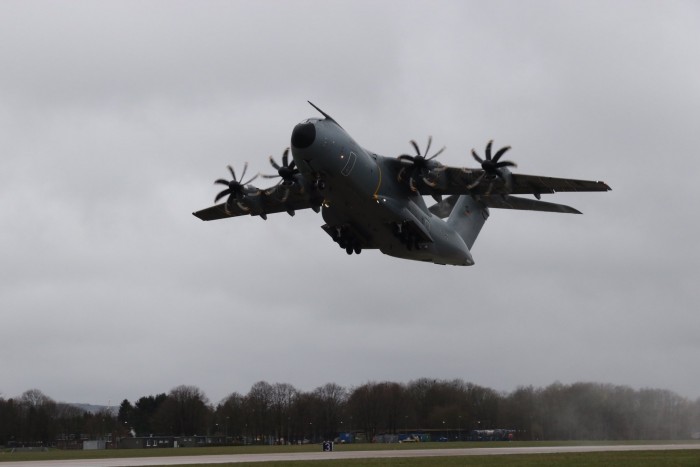 Repülő kórházzal segítenek a németek az olaszokon 3