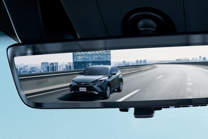 Elegáns tesót kap a Toyota RAV4 34 Elegáns tesót kap a Toyota RAV4 34