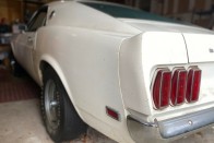 40 évig állt garázsban ez a ritka Ford Mustang 10 40 évig állt garázsban ez a ritka Ford Mustang 10