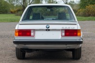 35 évesen is friss ez az összkerekes BMW E30 18