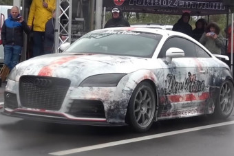 1300 lóerővel ennyi elérni a 320 km/órát