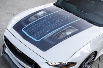 Összkerekes hibrid lesz a Ford Mustang