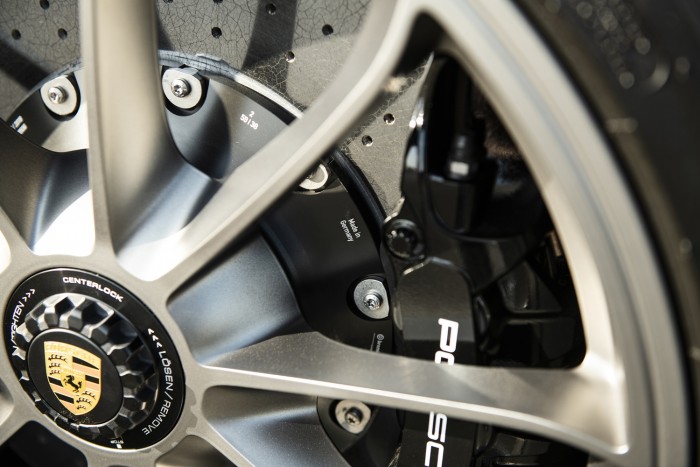 A koronavírus ellen harcol az utolsó Porsche 911 Speedster 7 | Vezess A koronavírus ellen harcol az utolsó Porsche 911 Speedster 7