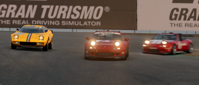 Versenyautó-tesztelési lehetőséget nyerhetsz szimulátorozással 2