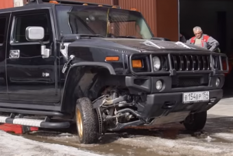 Vígjátékba illő csoda lett a Lada-kerekekkel szerelt Hummer